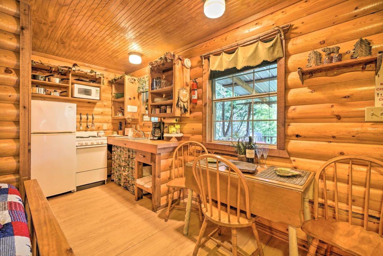 Cozy Davis Cabin With Deck - Nestled By Honey Creek! Exterior photo